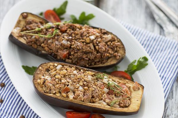 Eggplant with nuts