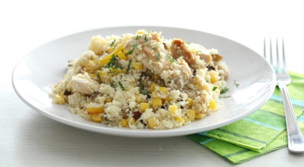 Arabic salad with couscous and chicken