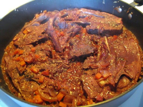 Lamb stewed in tomatoes